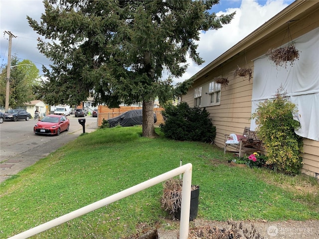 632 Index Ave NE, Renton, WA 98056 - view of green lawn