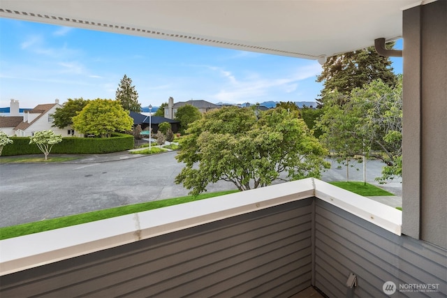 2532 Crestmont Pl W, Seattle, WA 98199 - view of balcony