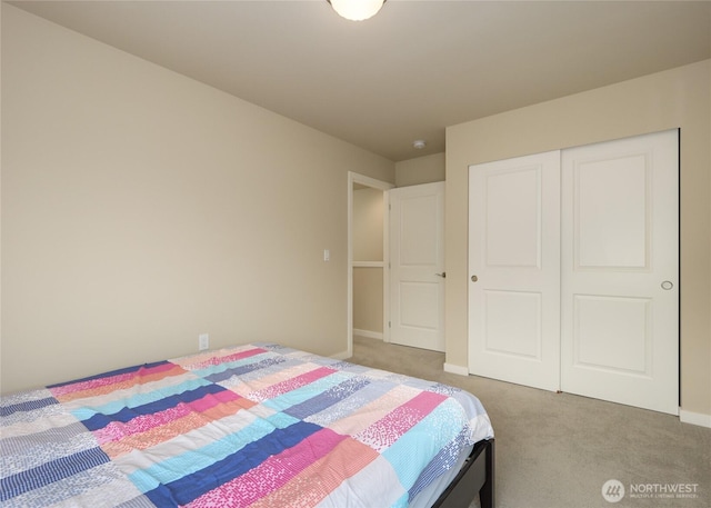 421 Lofgrin Rd, Sequim, WA 98382 - bedroom featuring carpet floors, baseboards, and a closet