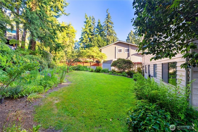 18801 86th Pl W, Edmonds, WA 98026 - view of grassy yard