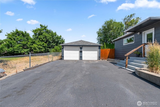 367 1st St SE, East Wenatchee, WA 98802 - view of detached garage