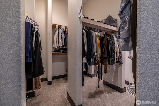 628 Meadows Dr, Wenatchee, WA 98801 - walk in closet featuring carpet flooring