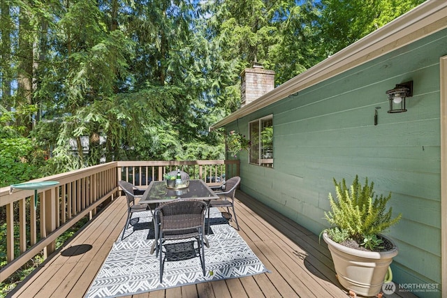7223 NE 160th St, Kenmore, WA 98028 - deck with outdoor dining area