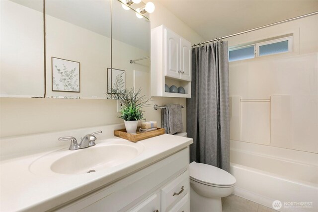 331 E 2nd St, North Bend, WA 98045 - bathroom with vanity, shower / tub combo with curtain, and tile patterned floors