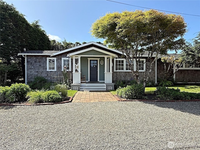 115 15th St SW, Long Beach, WA 98631 - view of front of home with a porch