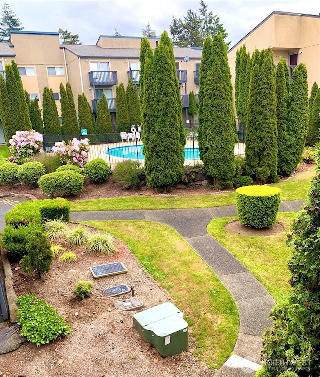 31003 14th Ave S Unit C12, Federal Way, WA 98003 - view of property's community featuring a pool