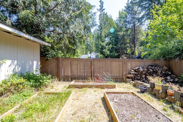 2111 SW Silvan View Ct SW, Olympia, WA 98512 - fenced backyard with a garden