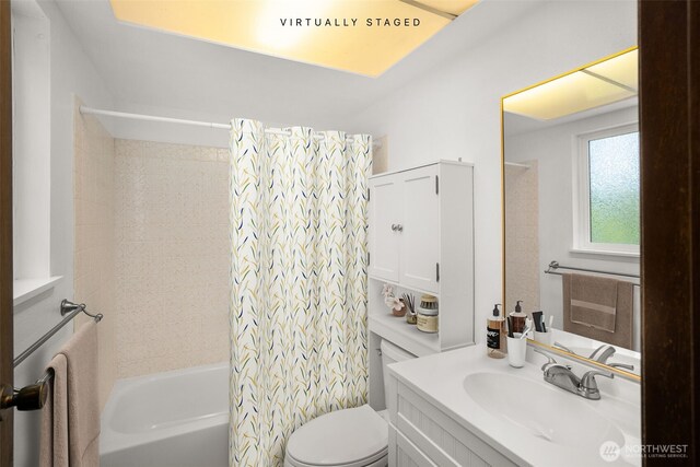 17122 40th Ave W, Lynnwood, WA 98037 - bathroom featuring shower / bath combination with curtain, vanity, and toilet