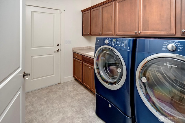 1122 140th Ave SE, Bellevue, WA 98005 - laundry room featuring cabinet space and independent washer and dryer