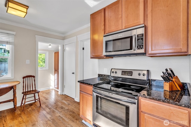 330 NE 55th St, Seattle, WA 98105 - photo 12