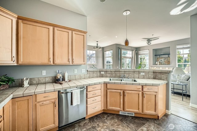 1855 Trossachs Blvd SE Unit 1404, Sammamish, WA 98075 - kitchen featuring dishwasher, a peninsula, a sink, open floor plan, and light brown cabinetry