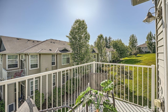 1855 Trossachs Blvd SE Unit 1404, Sammamish, WA 98075 - balcony featuring a residential view