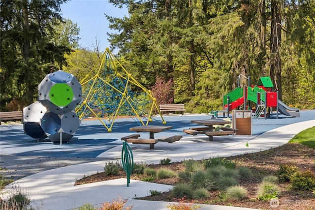 11532 SE 83rd Pl Unit 7, Newcastle, WA 98056 - view of surrounding community