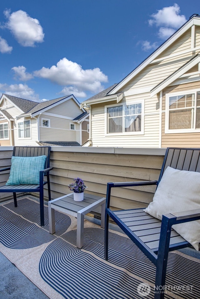 1824 23rd Ave Unit B, Seattle, WA 98122 - view of patio with a balcony