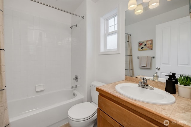 1824 23rd Ave Unit B, Seattle, WA 98122 - bathroom featuring vanity, shower / tub combo, and toilet