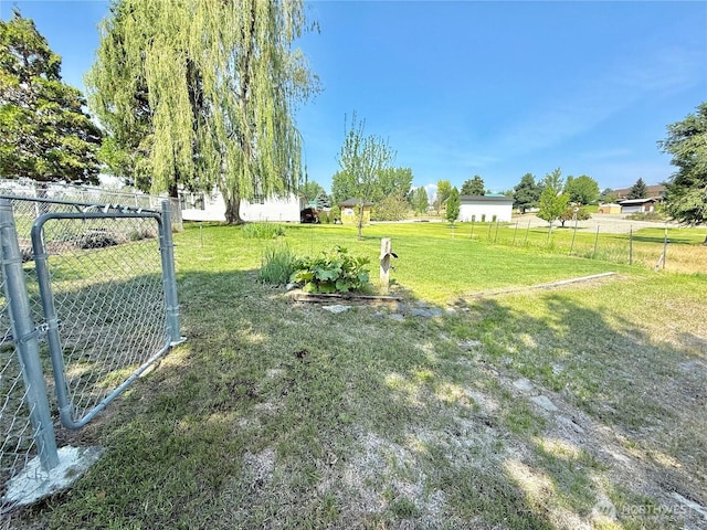 47 Kruse St, Omak, WA 98841 - view of yard