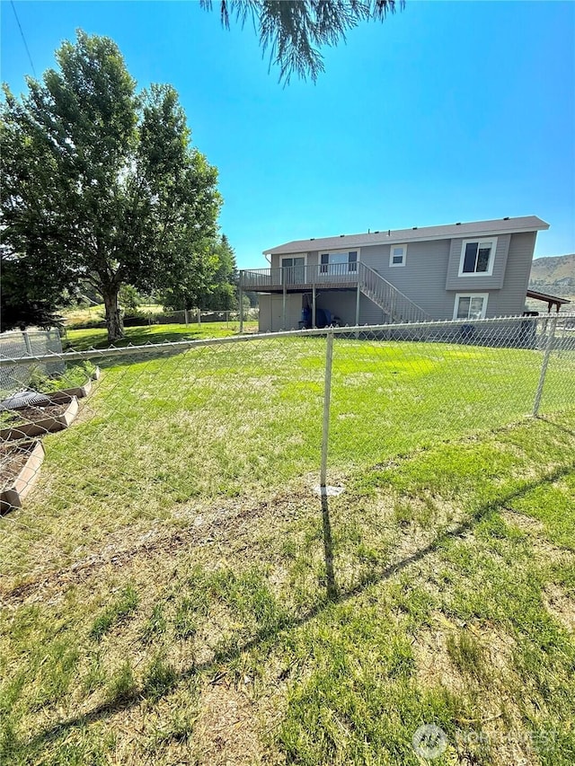 47 Kruse St, Omak, WA 98841 - view of yard with stairs