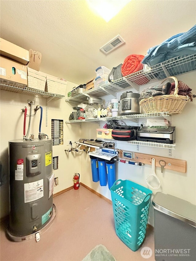 47 Kruse St, Omak, WA 98841 - utilities featuring water heater