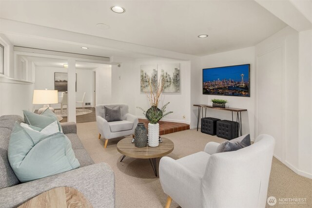 1611 Mcgilvra Blvd E, Seattle, WA 98112 - living area with recessed lighting, light colored carpet, and baseboards