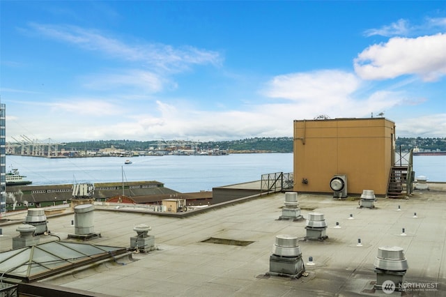 98 Union St Unit 301, Seattle, WA 98101 - water view