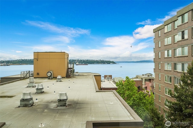 98 Union St Unit 301, Seattle, WA 98101 - water view
