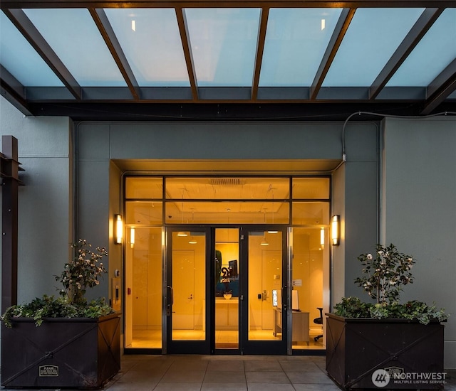 98 Union St Unit 301, Seattle, WA 98101 - property entrance with stucco siding