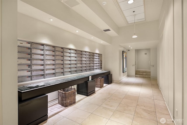 98 Union St Unit 301, Seattle, WA 98101 - common area featuring recessed lighting