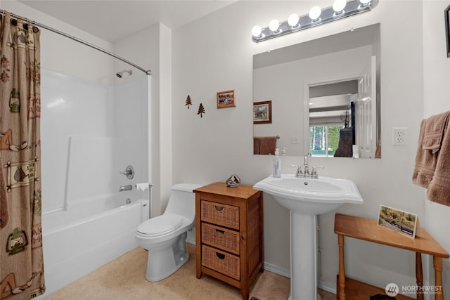 11024 127th Ave NE, Lake Stevens, WA 98258 - full bathroom featuring shower / tub combo and toilet
