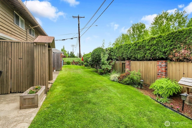 21120 77th Pl W Unit 104, Edmonds, WA 98026 - view of yard
