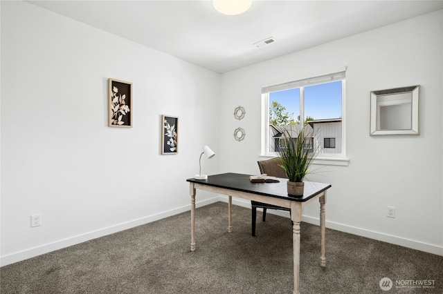 189 Countryman Dr, Monroe, WA 98272 - office space featuring dark carpet and baseboards