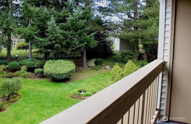 17311 119th Ln SE Unit J4, Renton, WA 98058 - view of balcony