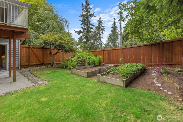 19203 Whitman Ave N, Shoreline, WA 98133 - view of yard featuring a vegetable garden
