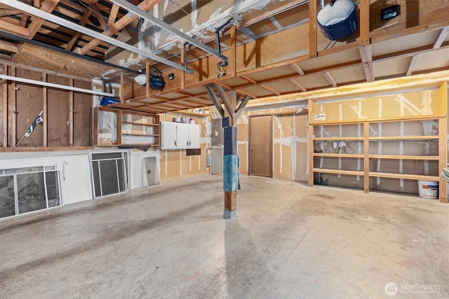 19203 Whitman Ave N, Shoreline, WA 98133 - garage featuring a garage door opener