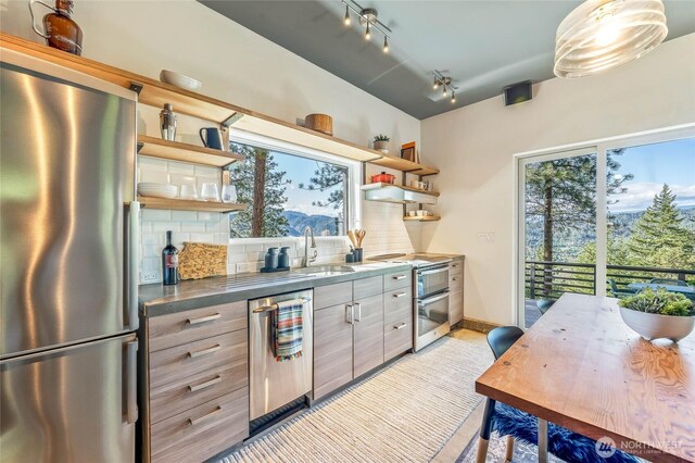 981 Nighthawk Ridge Ln, Leavenworth, WA 98826