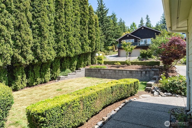 2921 Haggin St, Bellingham, WA 98226 - view of yard with an attached garage