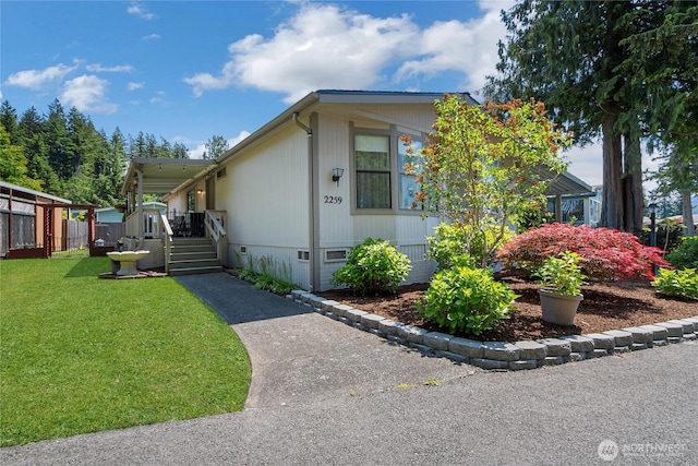 2259 Rincon Ave, Enumclaw, WA 98022 - manufactured / mobile home featuring crawl space