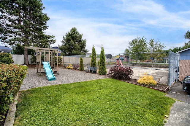 811 S Laventure Rd Unit C, Mount Vernon, WA 98274 - view of yard featuring a playground