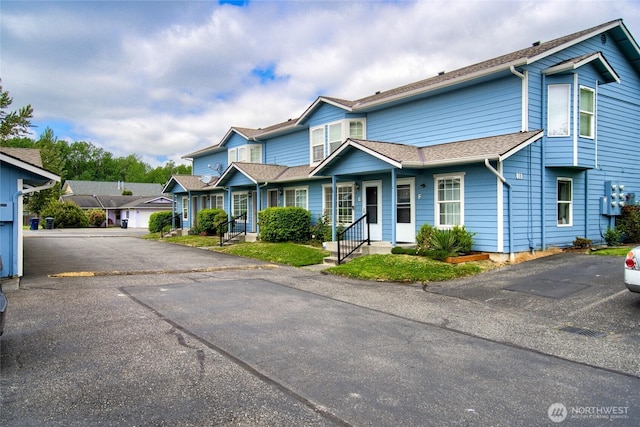811 S Laventure Rd Unit C, Mount Vernon, WA 98274 - multi unit property featuring a shingled roof