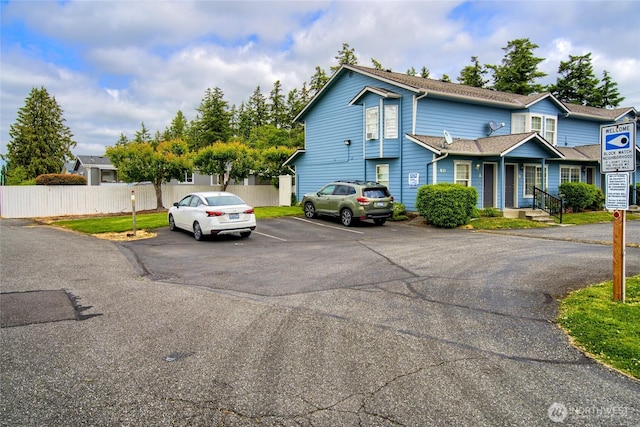 811 S Laventure Rd Unit C, Mount Vernon, WA 98274 - view of property with uncovered parking