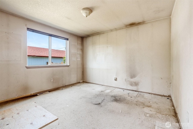 9445 181st Way SW, Rochester, WA 98579 - spare room featuring a textured ceiling