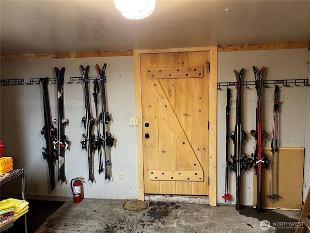 210 Gold Hill Rd, Enumclaw, WA 98022 - interior space with unfinished concrete flooring