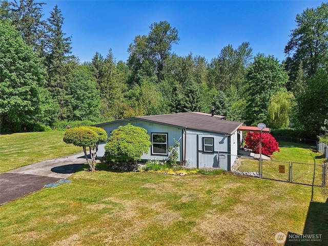 35605 158th St SE, Sultan, WA 98294 - view of front of property with a gate and asphalt driveway