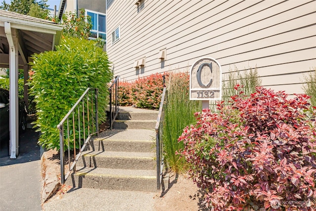 1132 N 198th St Unit C204, Shoreline, WA 98133 - view of staircase