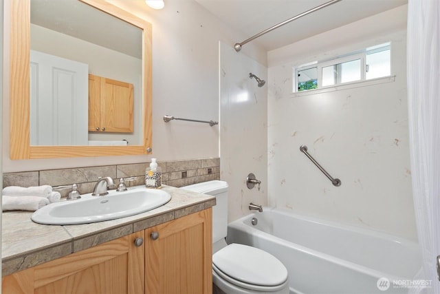 10502 240th Pl SW, Edmonds, WA 98020 - bathroom with toilet, shower / bath combination, and vanity
