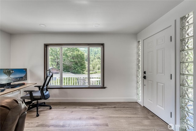 925 Front St S, Issaquah, WA 98027 - home office featuring wood finished floors and baseboards