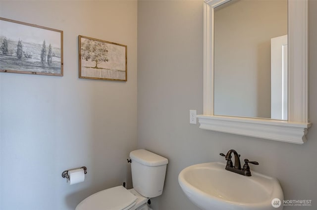 107 Lone Ram Ln, Wenatchee, WA 98801 - half bathroom with toilet and a sink
