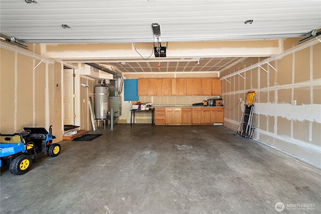 1314 N 182nd Pl, Shoreline, WA 98133 - garage featuring strapped water heater