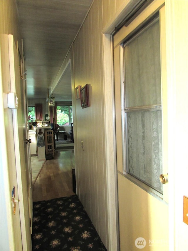 11622 Silver Lake Rd Unit 14, Everett, WA 98208 - corridor with wood finished floors
