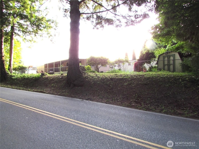 11622 Silver Lake Rd Unit 14, Everett, WA 98208 - view of yard at dusk