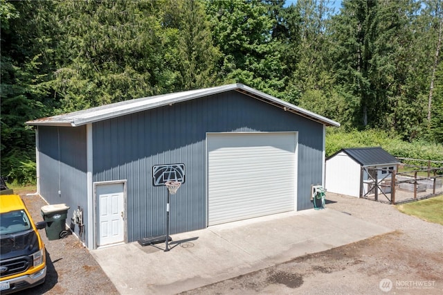 1902 Tellkamp Rd NE, Olympia, WA 98506 - detached garage with concrete driveway